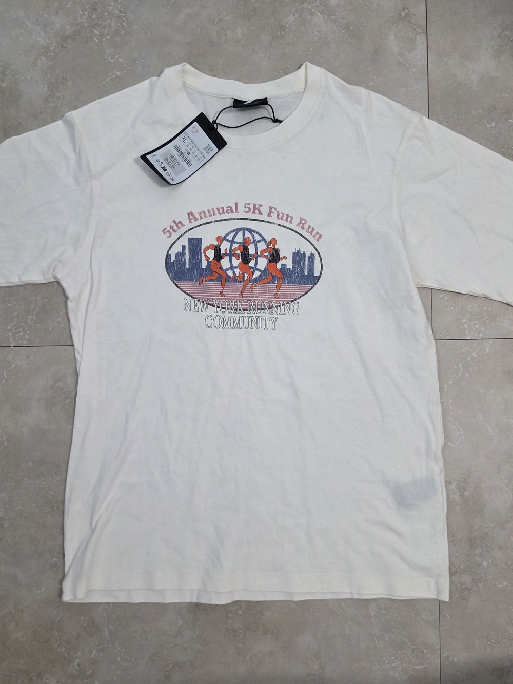 Zara 5th Annual 5K Fun Run Graphic White T‑Shirt size XL